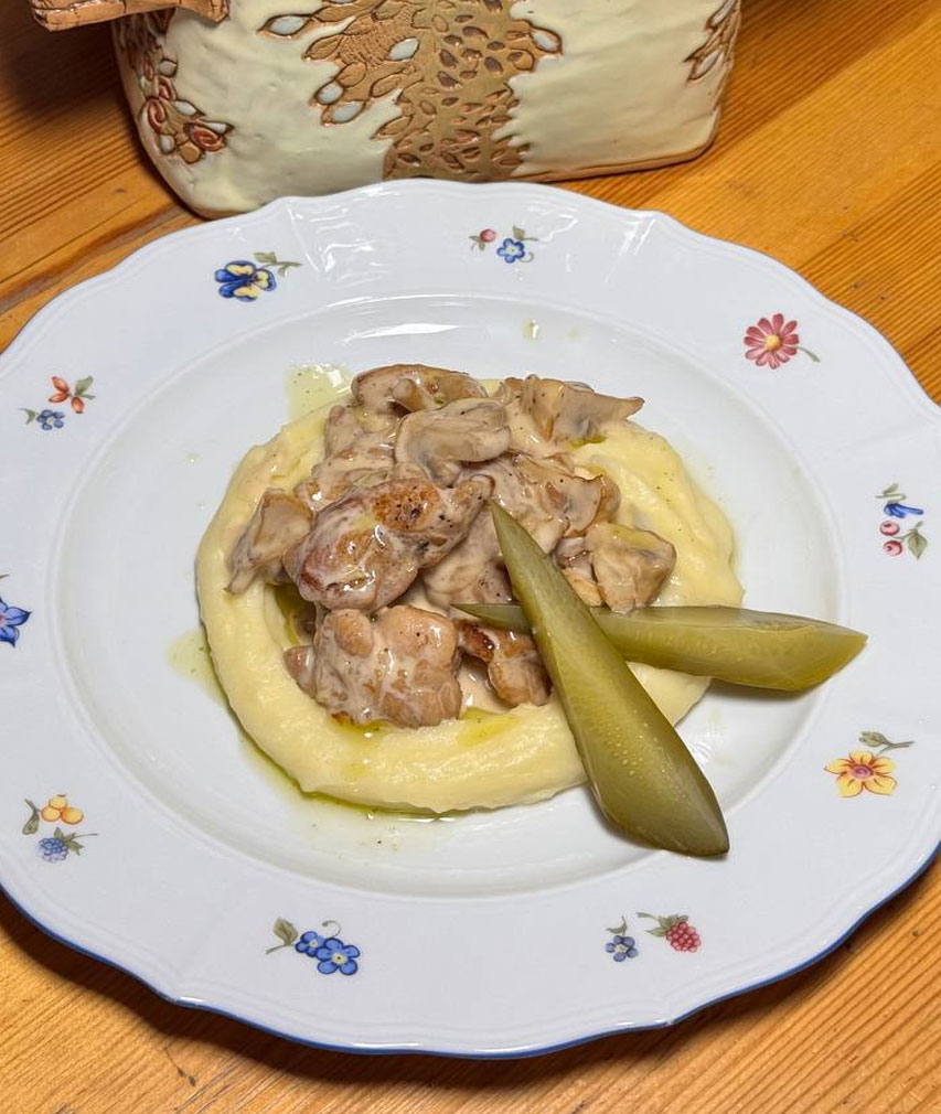 Фото Бефстроганов с куриным бедром