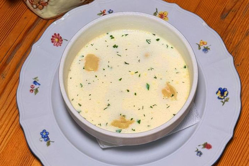 Фото Сливочный суп с пельменями