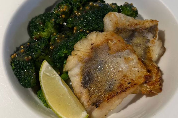 Фото Судак с брокколи